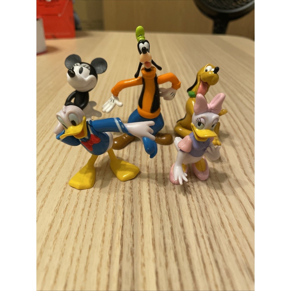 Disney Character Toys Lot of 5 Donald Daisy, Pluto, Goofy,  Mini Mouse